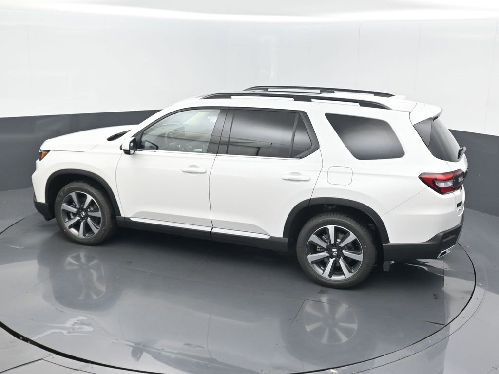New 2025 Honda Pilot Touring image 15