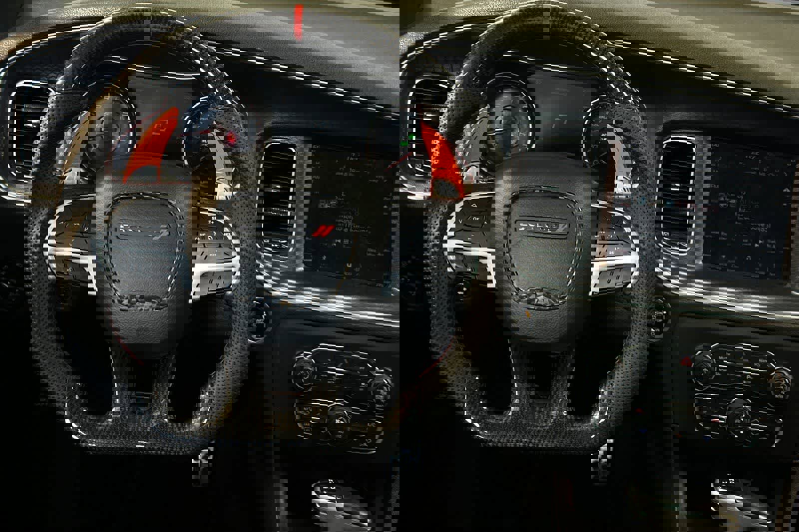 Used 2018 Dodge Charger R/T Scat Pack image 16