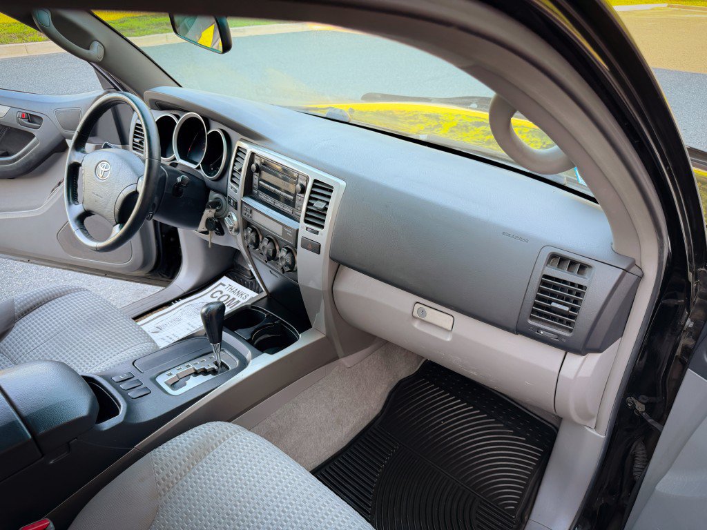 Used 2007 Toyota 4Runner Sport AWD/4WD image 24