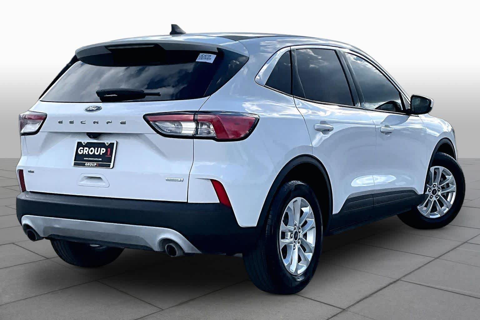 Used 2020 Ford Escape SE FWD image 13