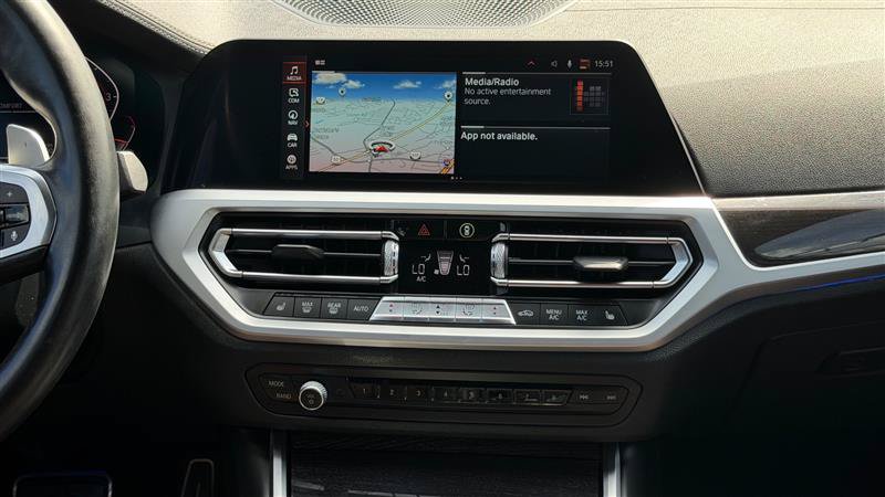 Used 2020 BMW 330i xDrive Sedan w/ M Sport Package AWD/4WD image 29