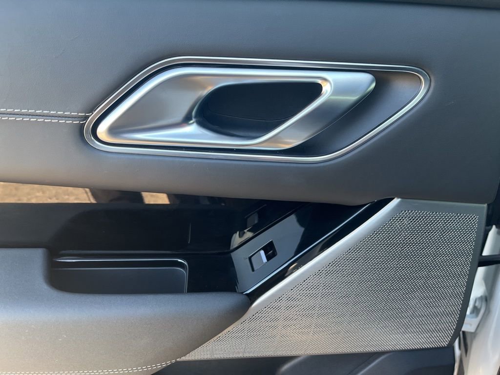 Used 2023 Land Rover Range Rover Velar R-Dynamic S image 56