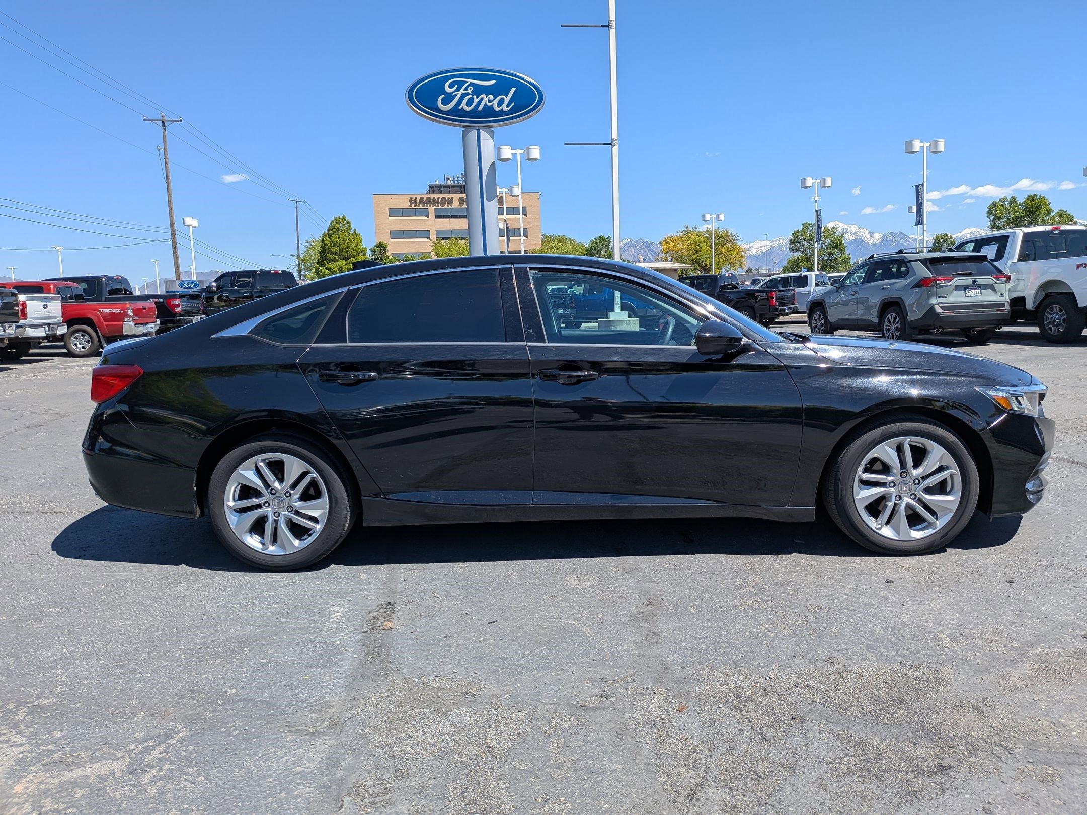 Used 2018 Honda Accord LX image 2