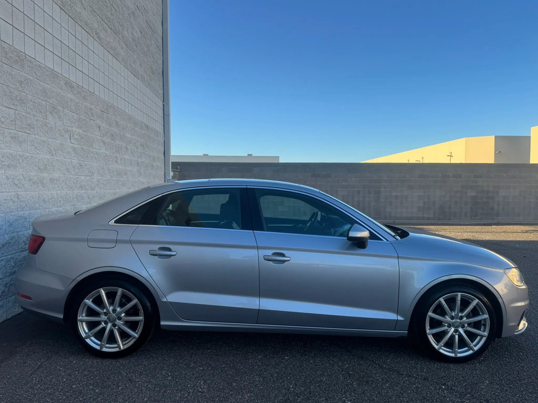 Used 2015 Audi A3 TDI Premium Plus FWD image 4