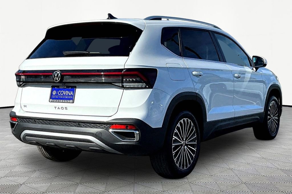 New 2026 Volkswagen Taos SE image 6