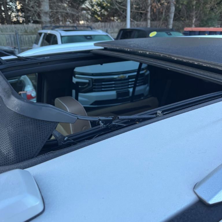 Used 2023 Chevrolet Tahoe Premier image 15