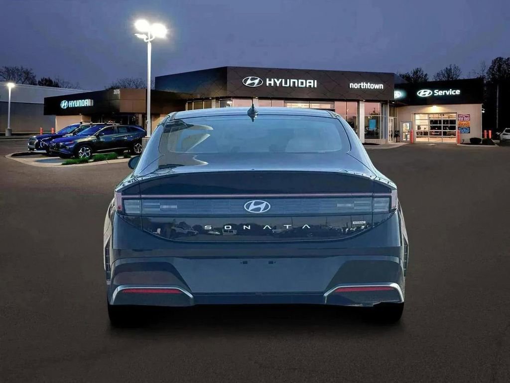 New 2026 Hyundai Sonata SEL AWD/4WD image 6