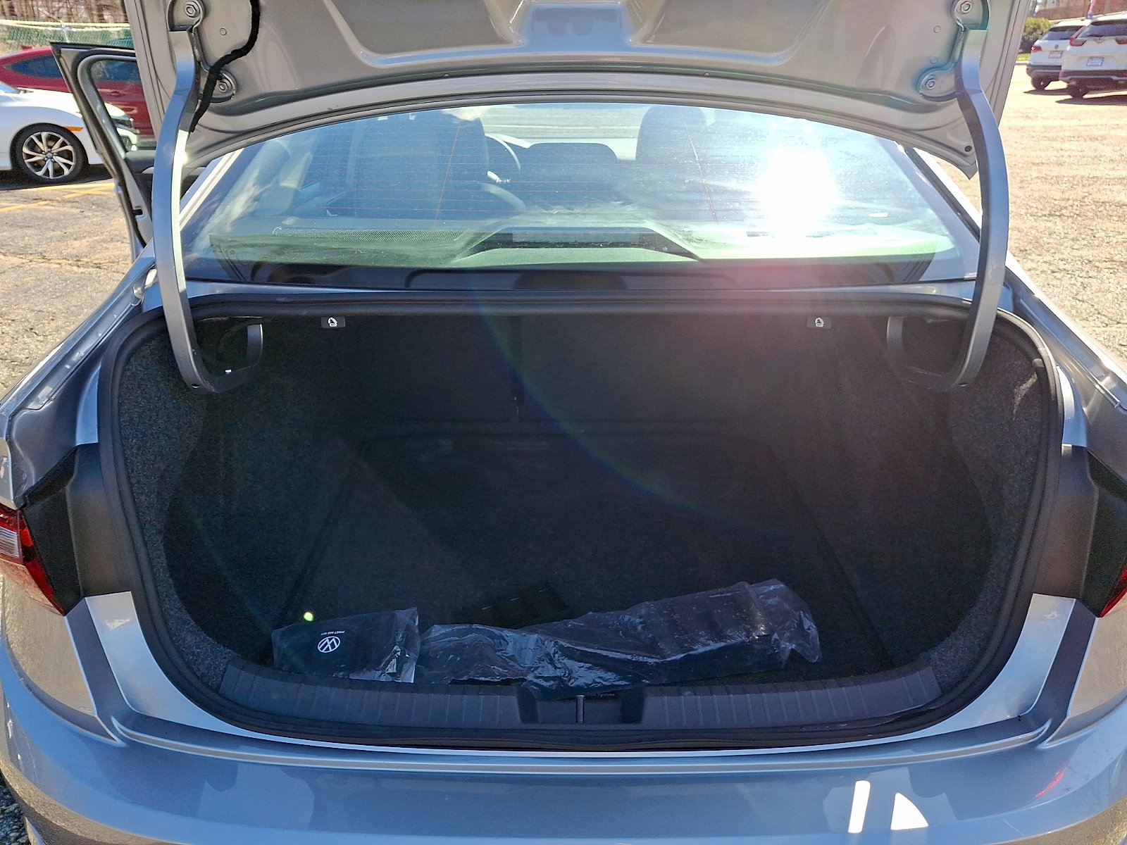 Used 2021 Volkswagen Jetta SE w/ SE Cold Weather Package image 30