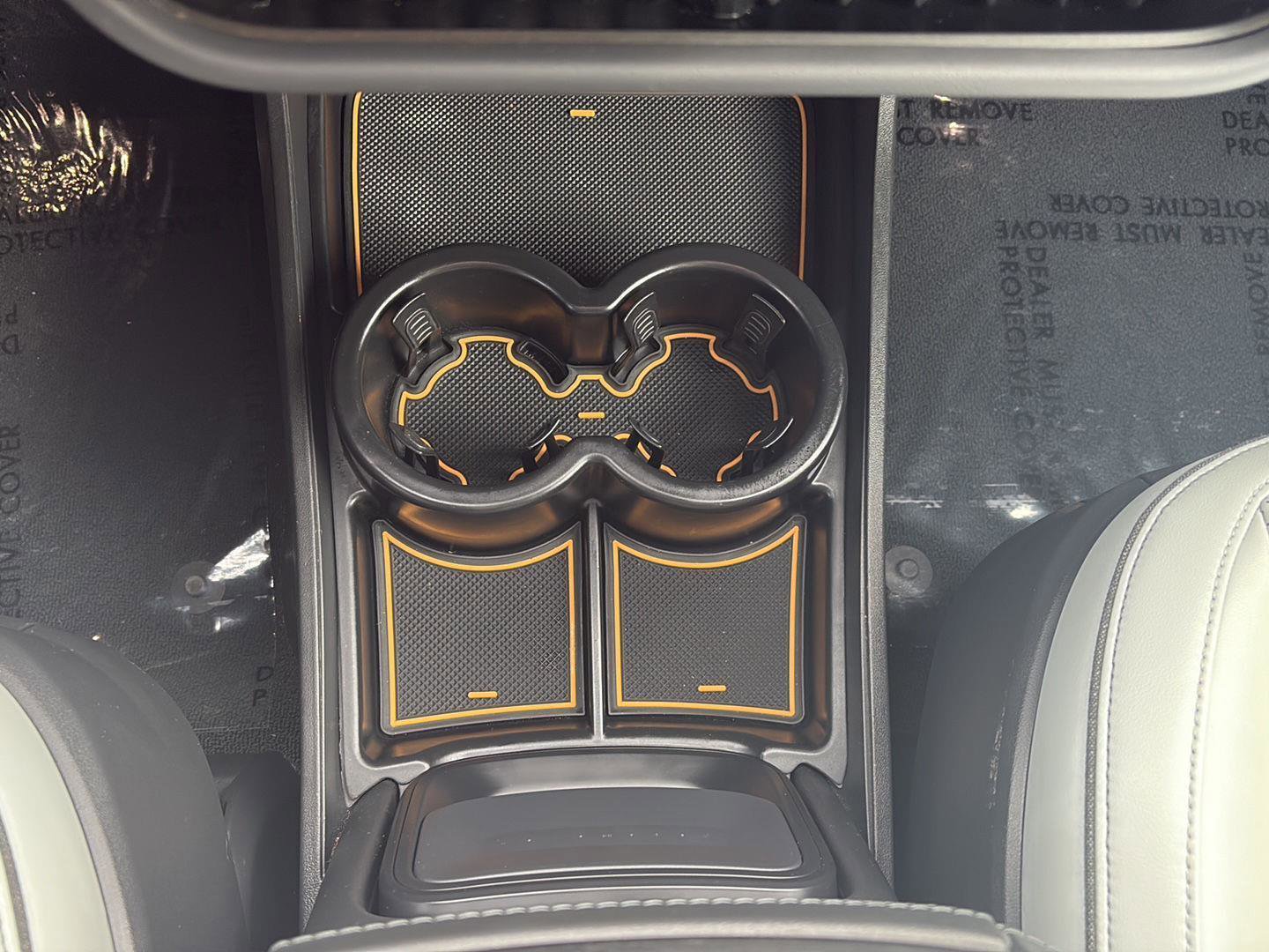 Used 2024 Rivian R1S Adventure image 61