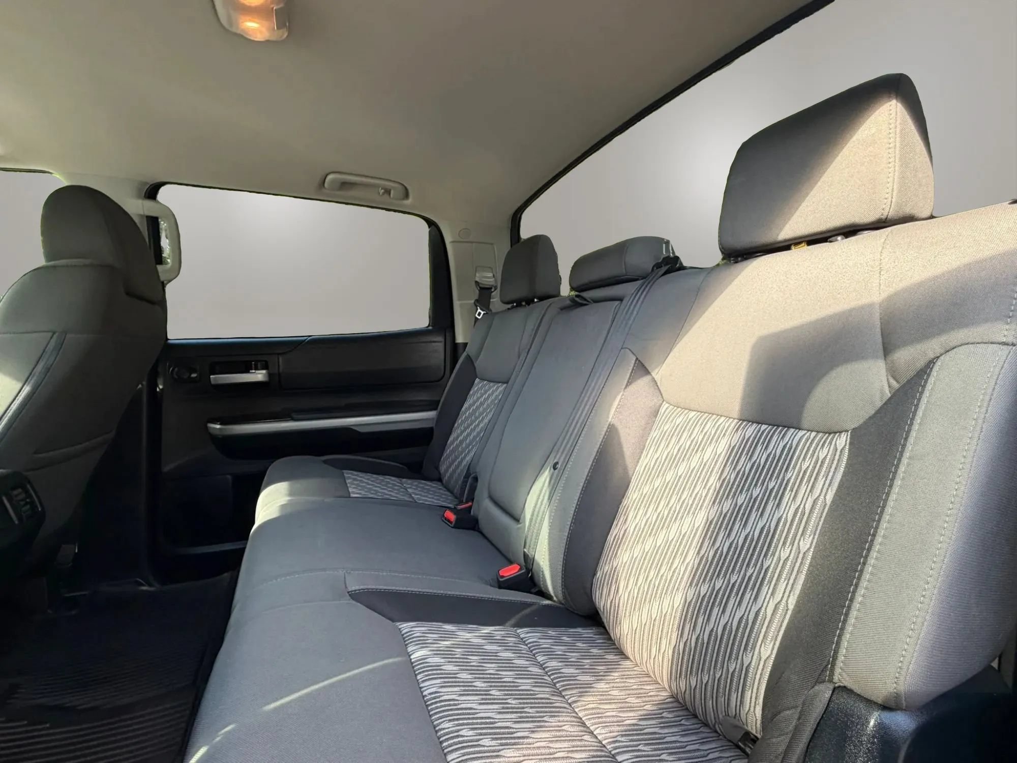 Used 2018 Toyota Tundra SR5 w/ SR5 Upgrade Package RWD image 15