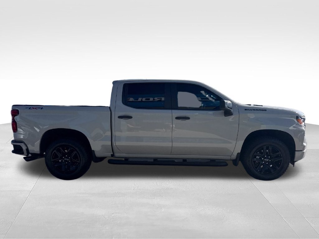 Used 2026 Chevrolet Silverado 1500 Custom w/ Turbomax Blackout Package AWD/4WD image 7
