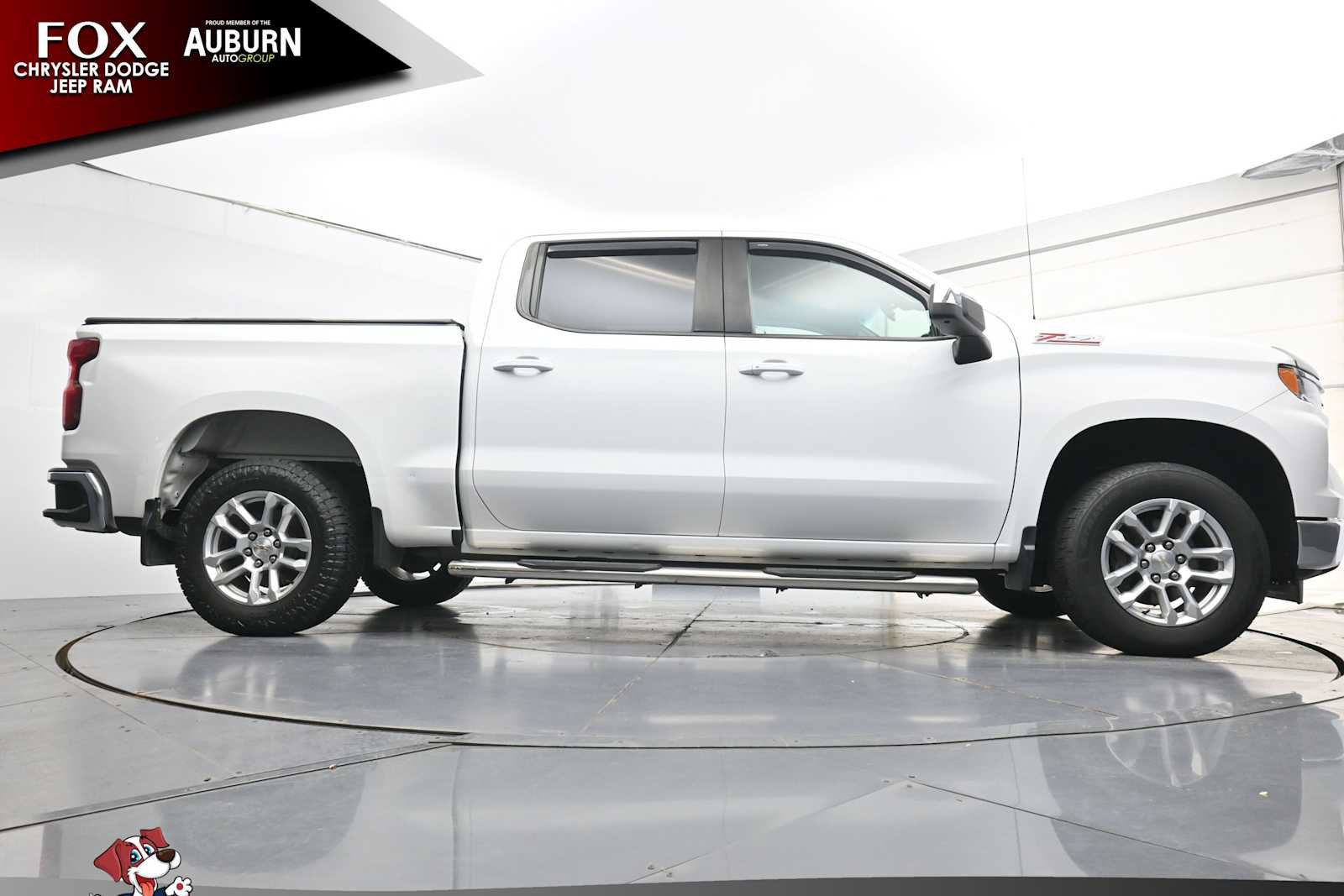 Used 2023 Chevrolet Silverado 1500 LT w/ Z71 Off-Road Package AWD/4WD image 27