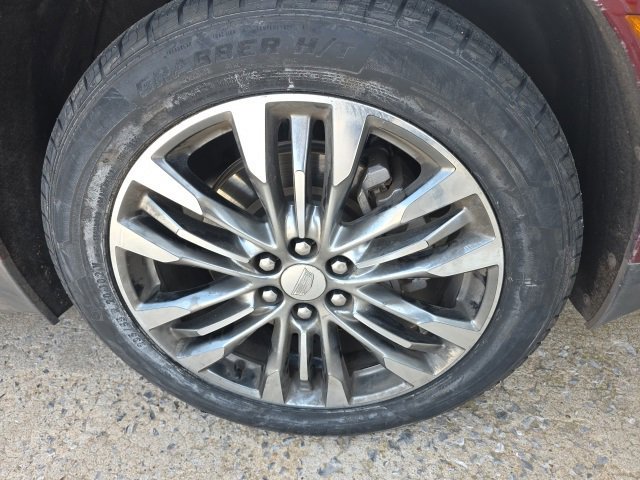 Used 2018 Cadillac XT5 Premium Luxury image 9