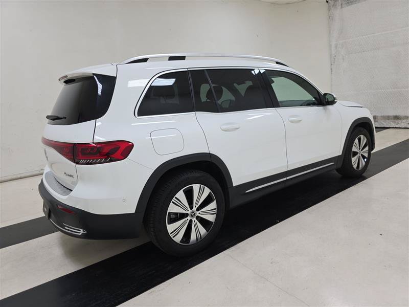 Used 2023 Mercedes-Benz EQB 300 4MATIC image 4