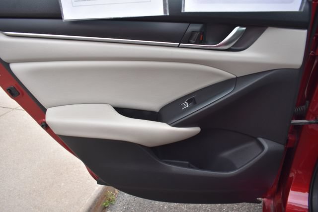 Used 2018 Honda Accord LX image 29
