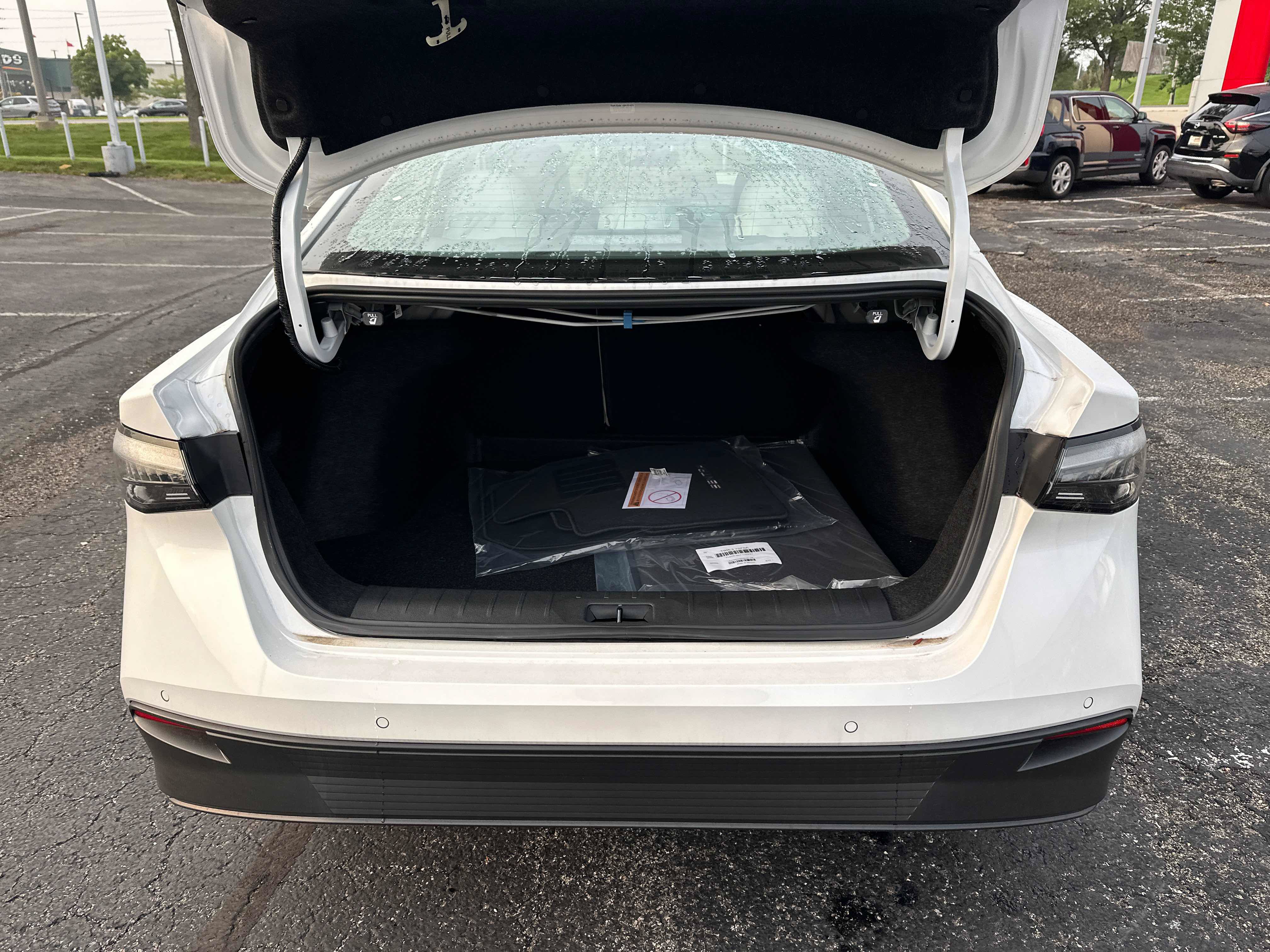 New 2026 Nissan Sentra SL w/ Floor Mat Package FWD image 14