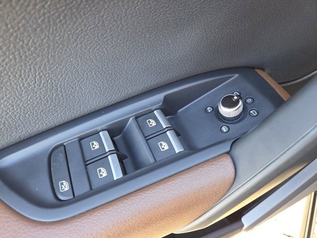 Used 2018 Audi Q5 2.0T Premium Plus w/ Premium Plus Package image 10