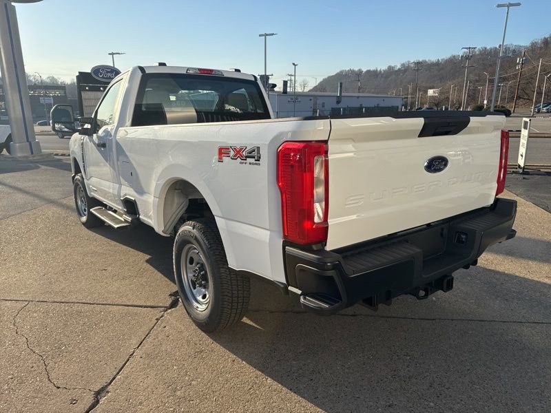 New 2025 Ford F250 XL w/ FX4 Off-Road Package AWD/4WD image 5