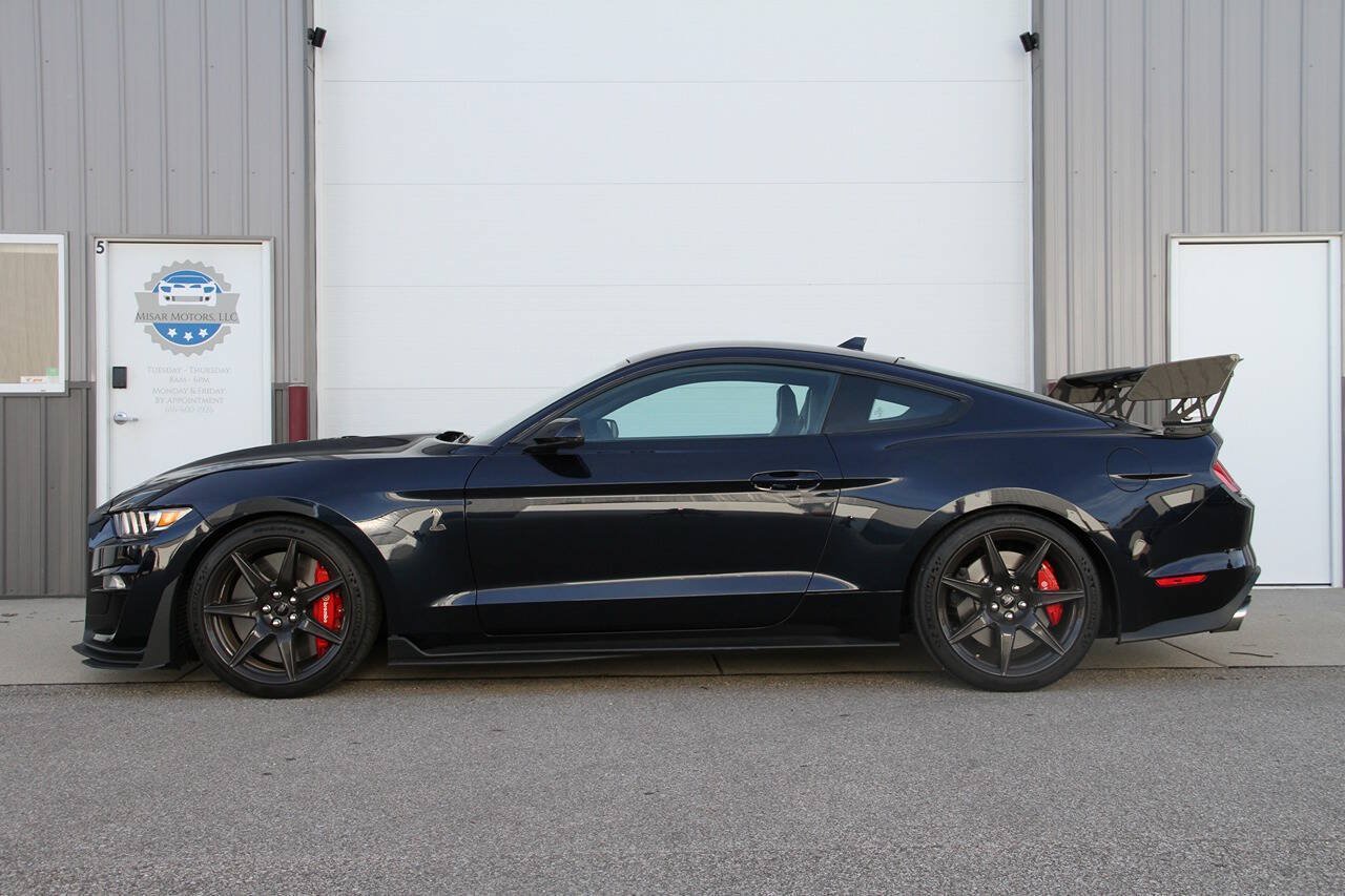 Used 2021 Ford Mustang Shelby GT500 w/ Carbon Fiber Track Pack RWD image 6