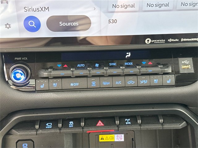 Used 2023 Toyota Tundra Limited image 15