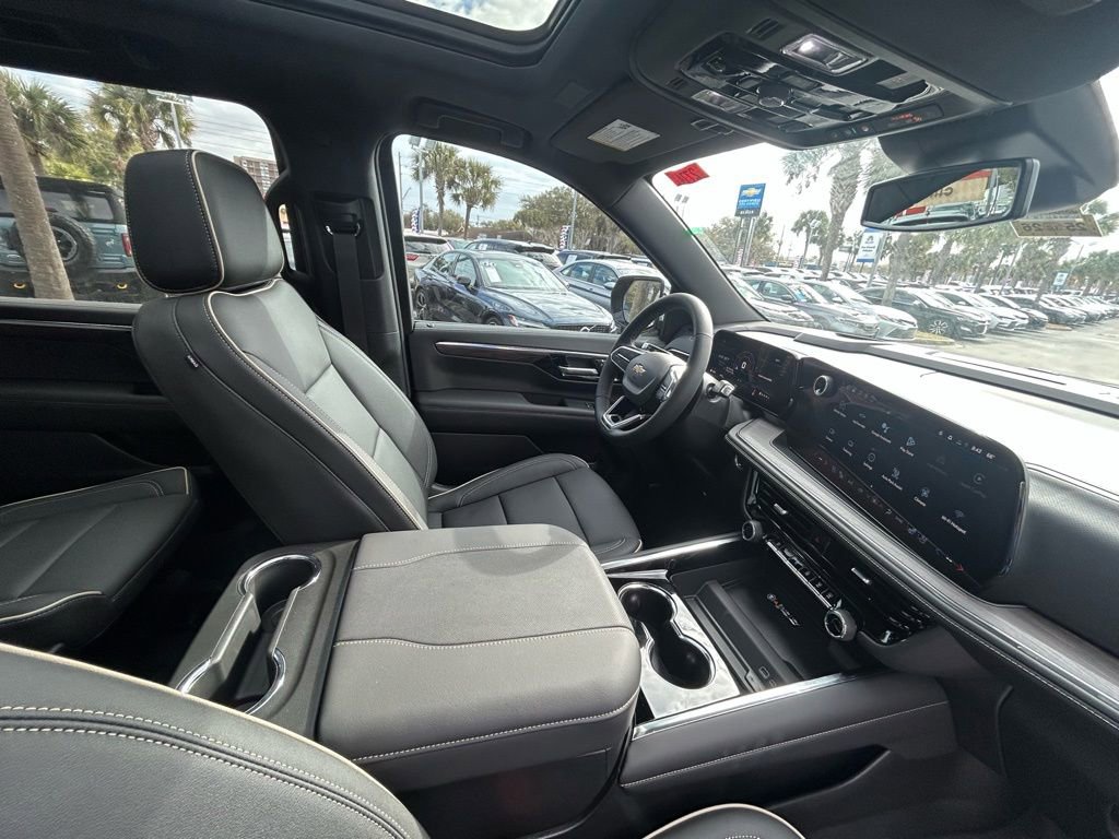 New 2026 Chevrolet Suburban Premier w/ Sun And Tow Package image 23