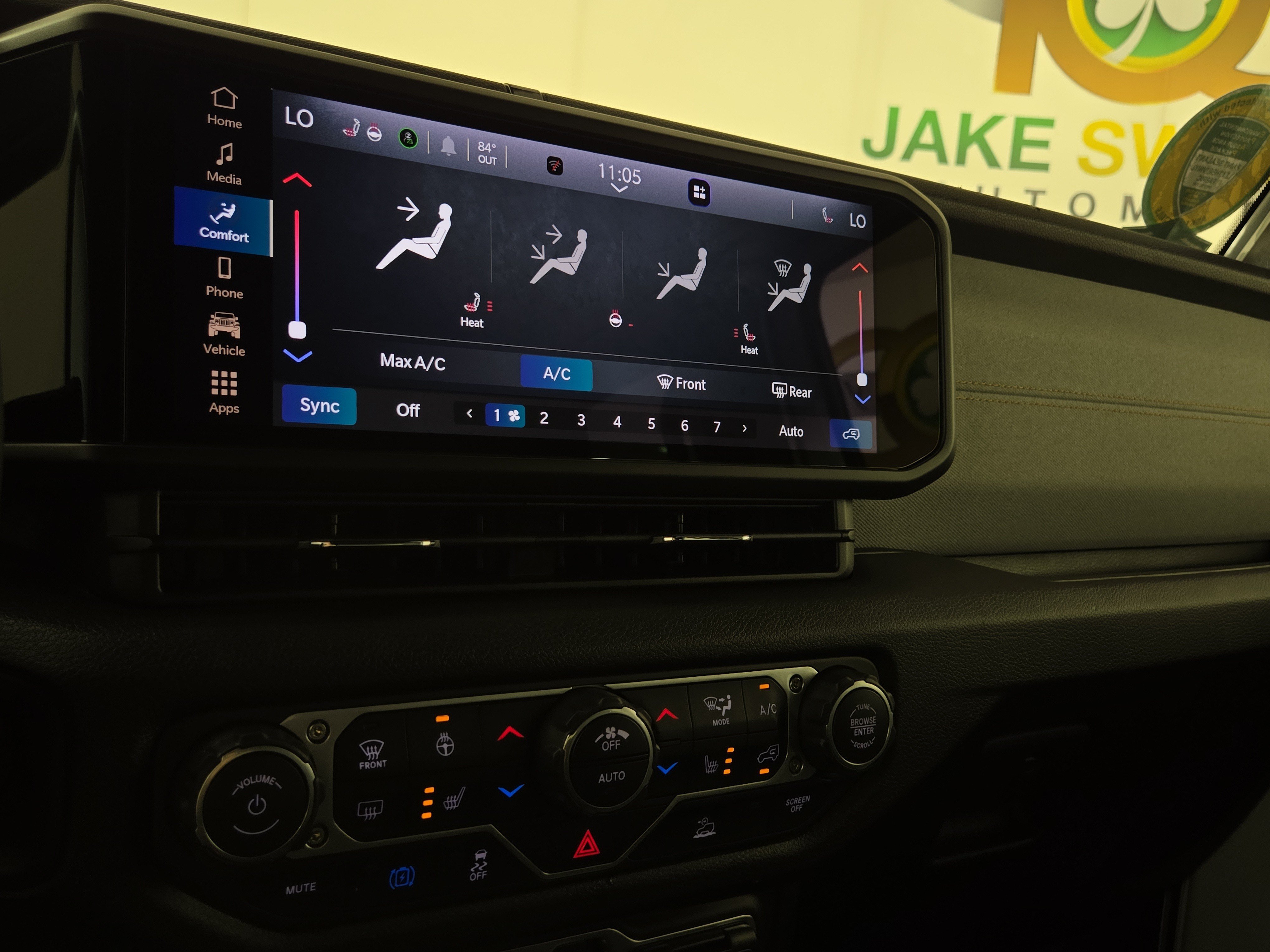 Certified 2024 Jeep Wrangler Unlimited w/ Convenience Group AWD/4WD image 27
