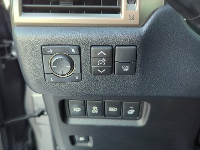 Used 2021 Lexus GX 460 Premium w/ Premium Package AWD/4WD image 11