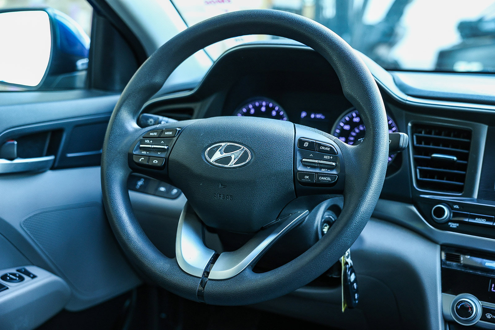 Used 2020 Hyundai Elantra SE image 19