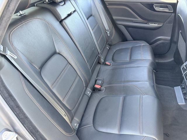 Used 2018 Jaguar F-PACE Prestige image 22