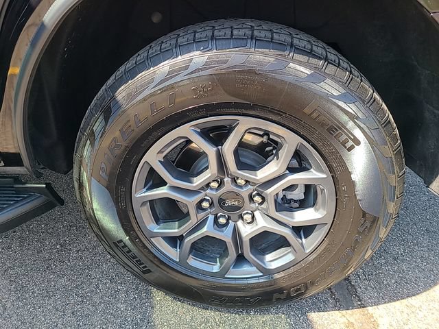 Used 2025 Ford Expedition Active AWD/4WD image 28