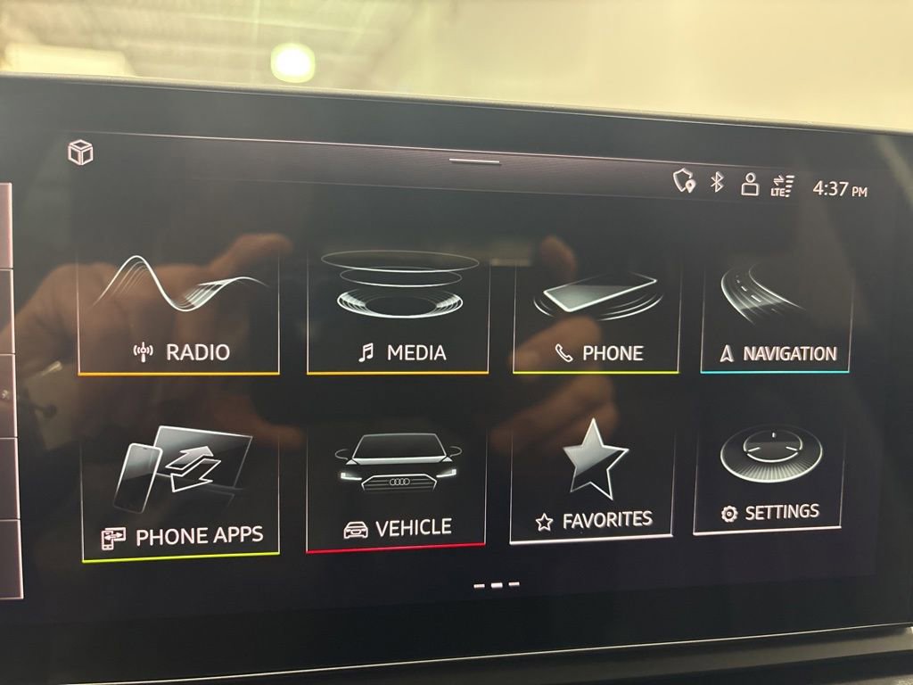 Used 2023 Audi Q5 2.0T Premium w/ Convenience Package image 23