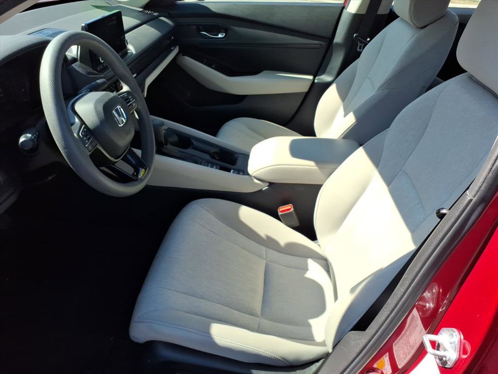 Used 2024 Honda Accord EX image 5