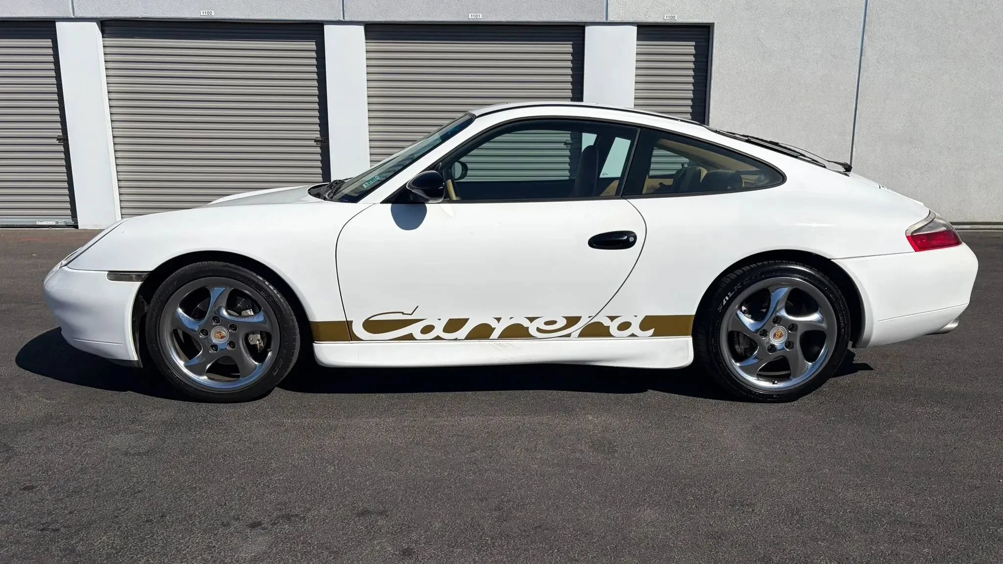Used 2001 Porsche 911 Carrera 4 AWD/4WD image 3