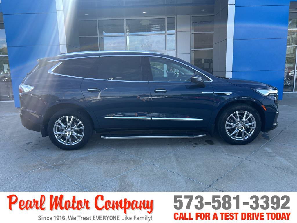 Certified 2023 Buick Enclave Premium AWD/4WD image 3