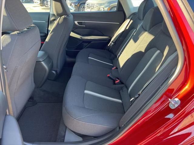 Used 2025 Hyundai Sonata SE image 16
