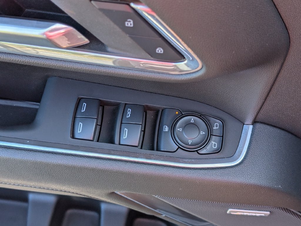 Used 2024 Chevrolet Silverado 1500 LT Trail Boss w/ Convenience Package II AWD/4WD image 18