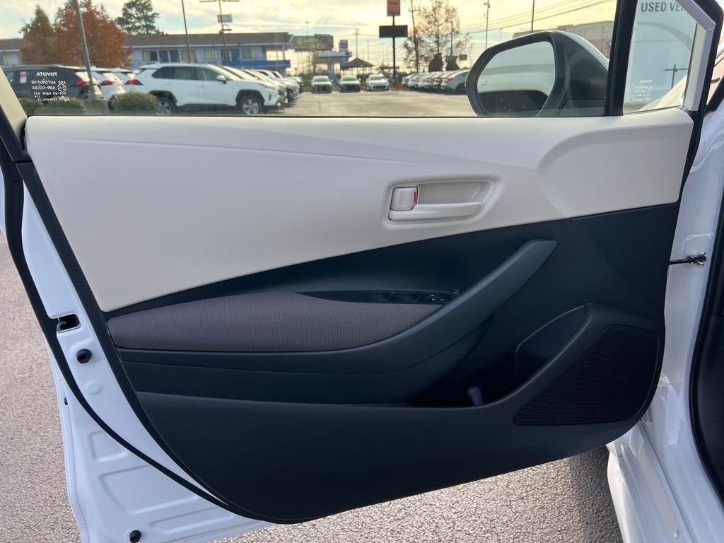 New 2026 Toyota Corolla LE image 9