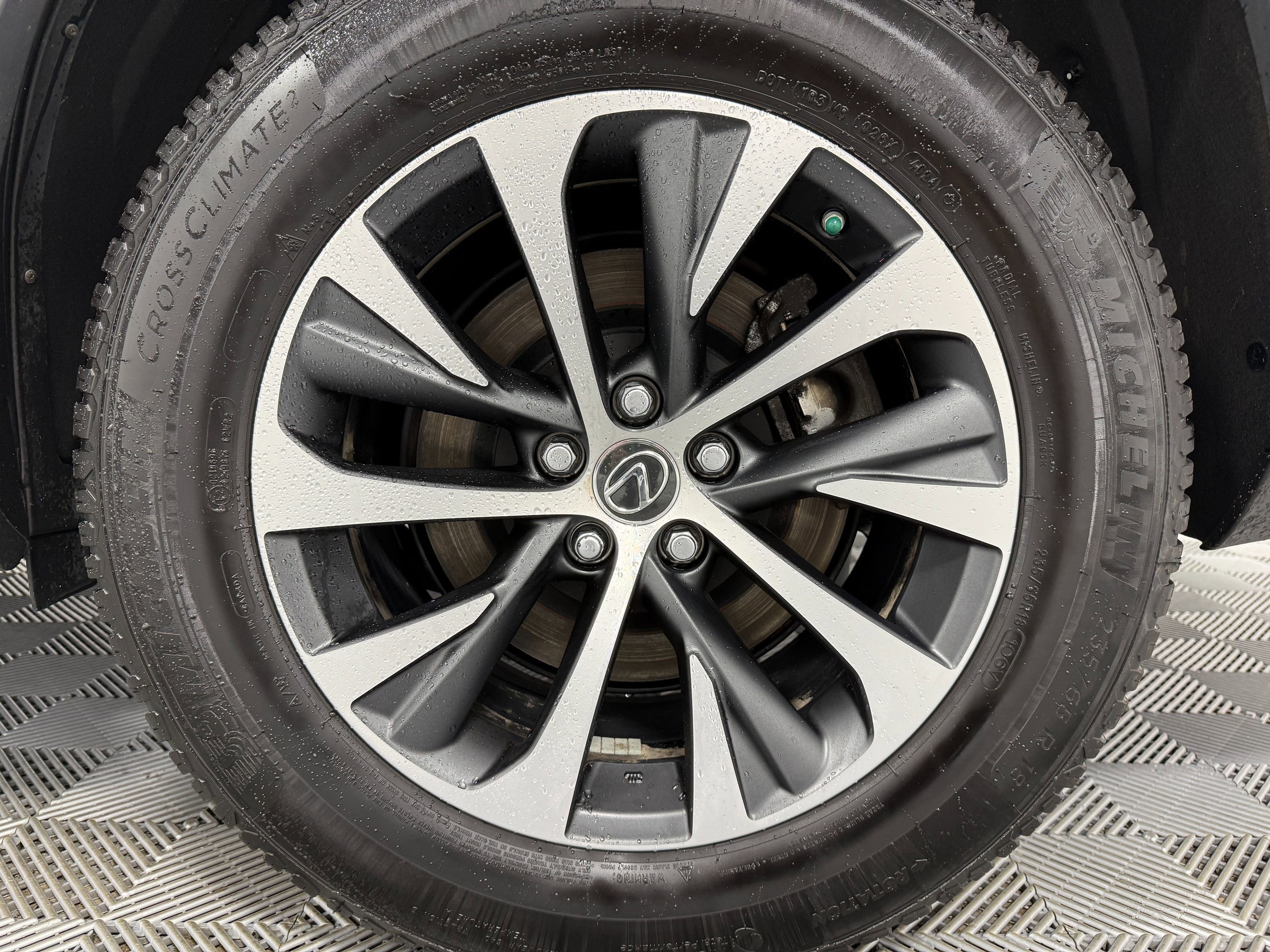 Used 2022 Lexus RX 350L Premium w/ Premium Package AWD/4WD image 36