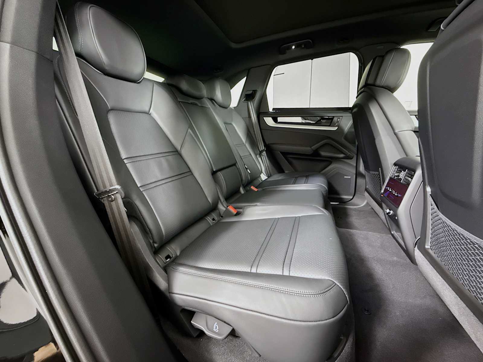 New 2026 Porsche Cayenne E-Hybrid AWD/4WD image 29