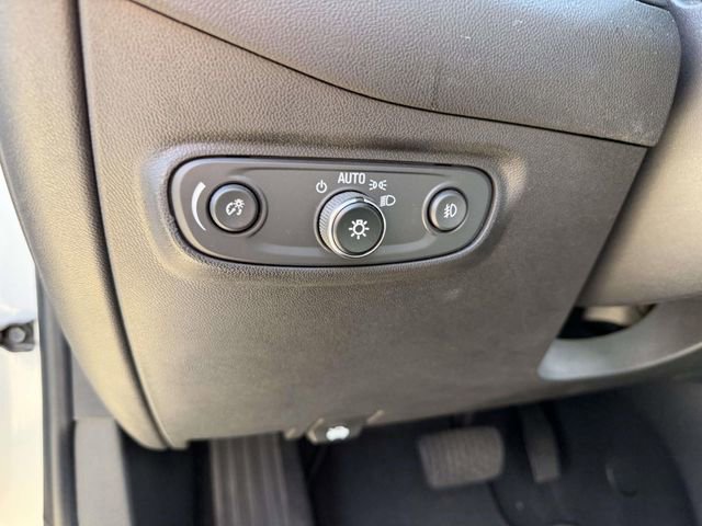 Used 2020 Chevrolet Equinox Premier image 16