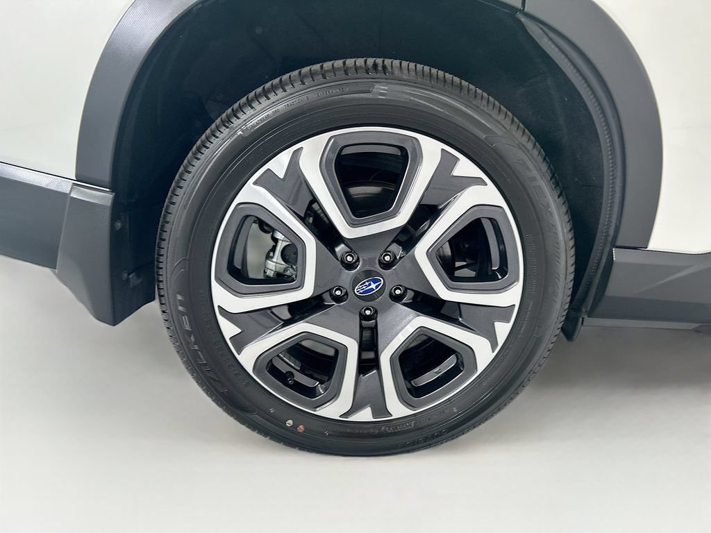 Used 2023 Subaru Ascent Limited AWD/4WD image 31