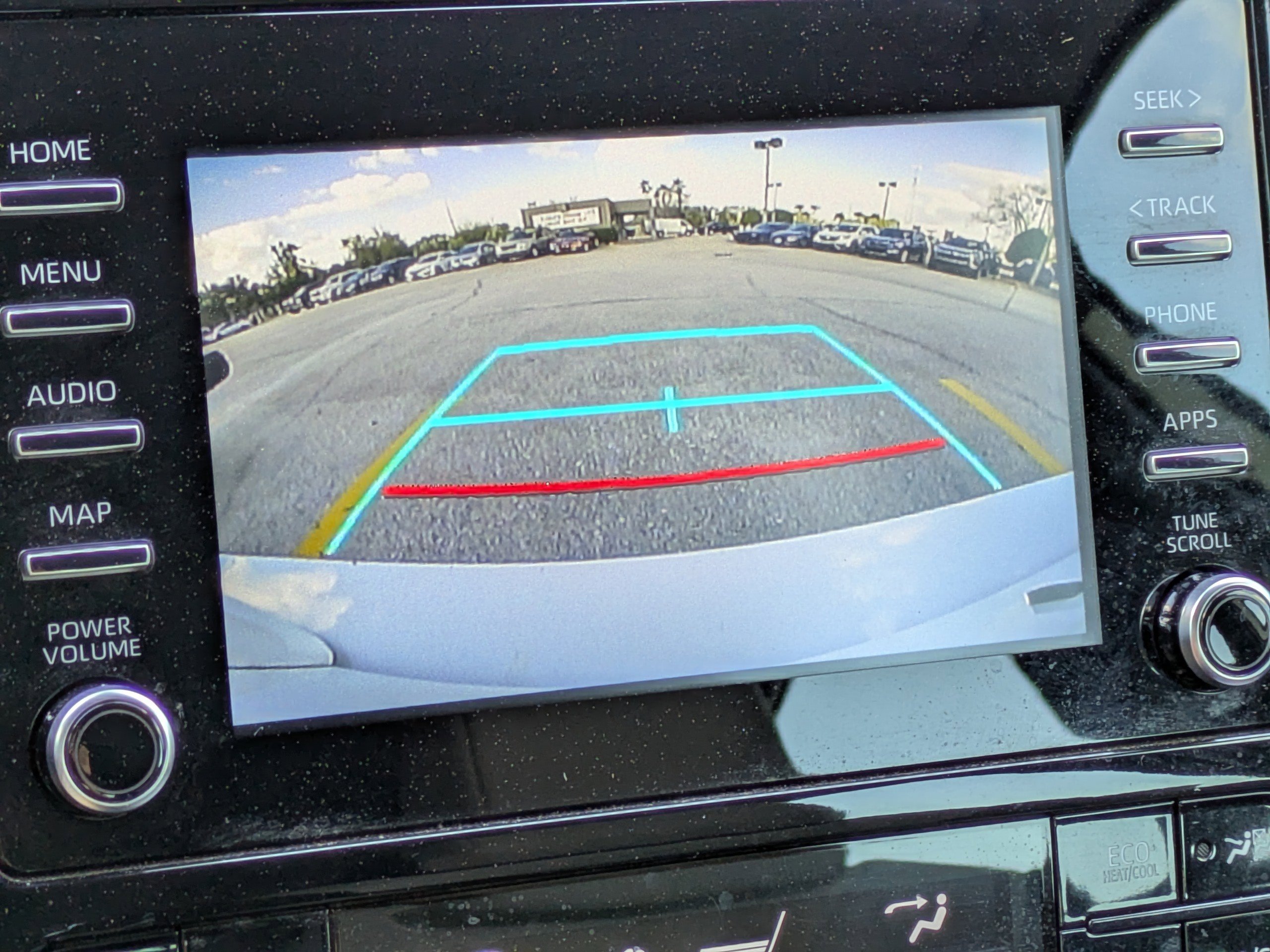 Used 2020 Toyota Prius LE image 22