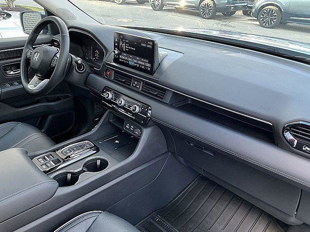 Used 2025 Honda Pilot Elite image 22