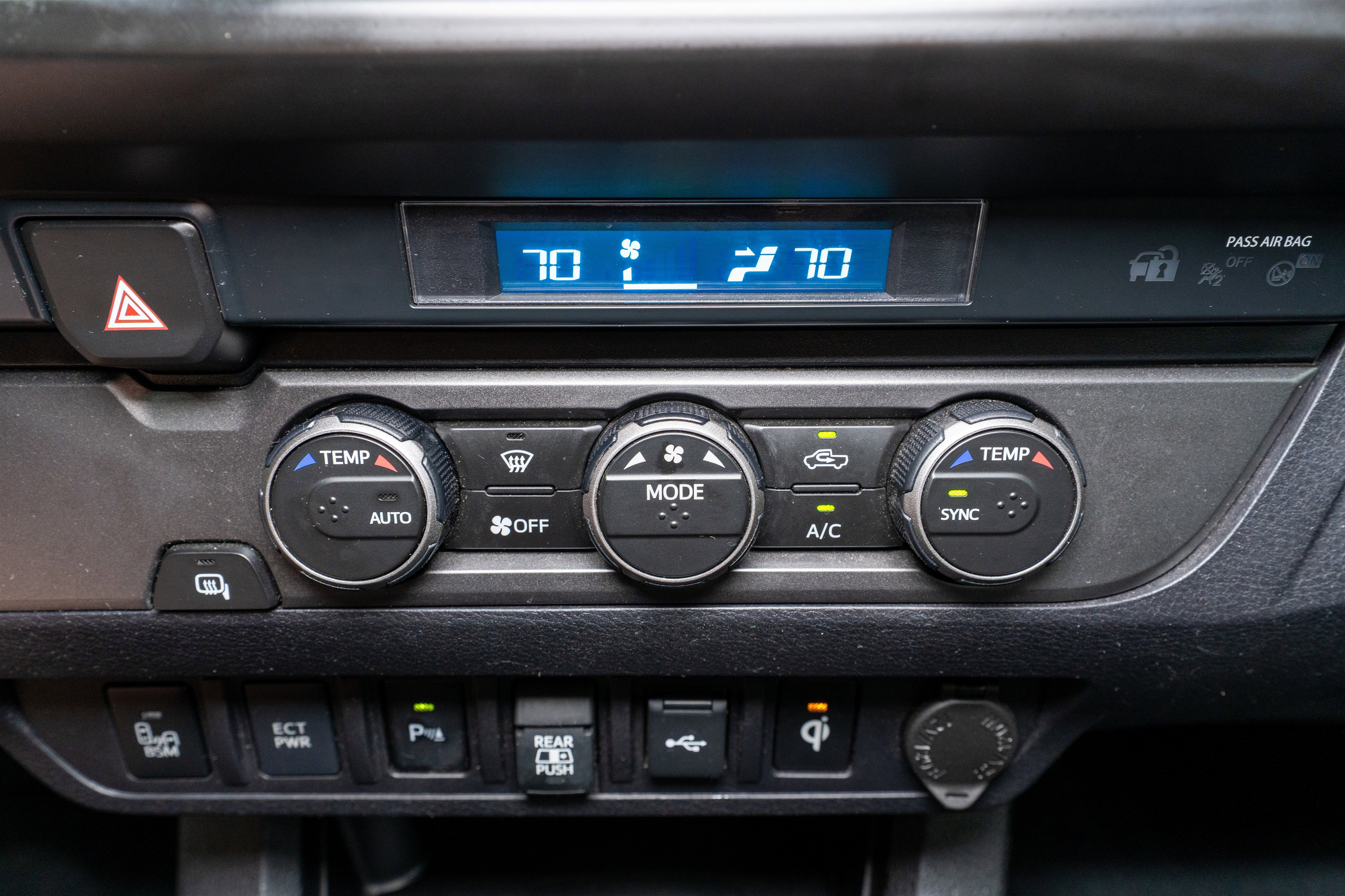 Used 2022 Toyota Tacoma TRD Sport w/ Technology Package RWD image 22