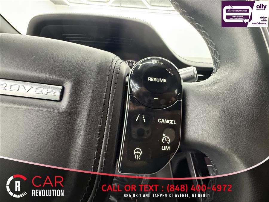 Used 2020 Land Rover Range Rover Evoque SE image 21