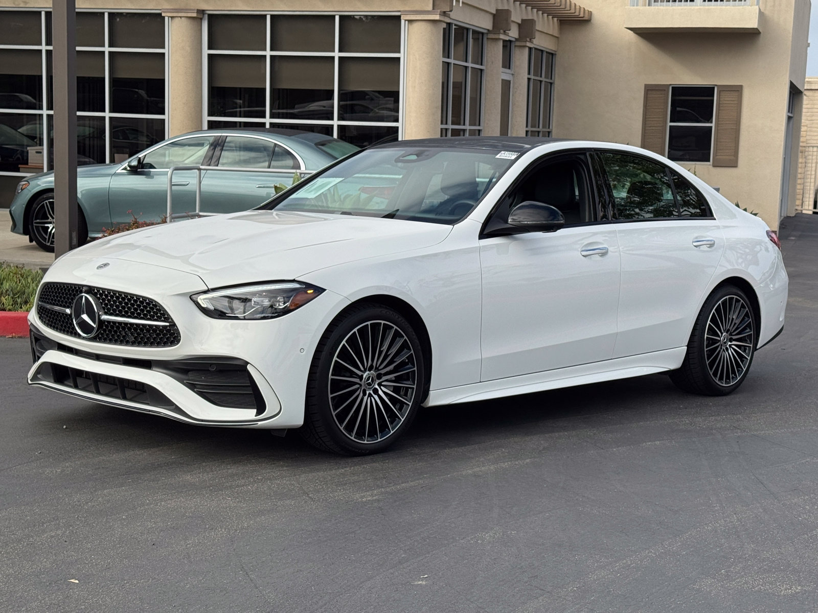 Used 2025 Mercedes-Benz C 300 Sedan image 4