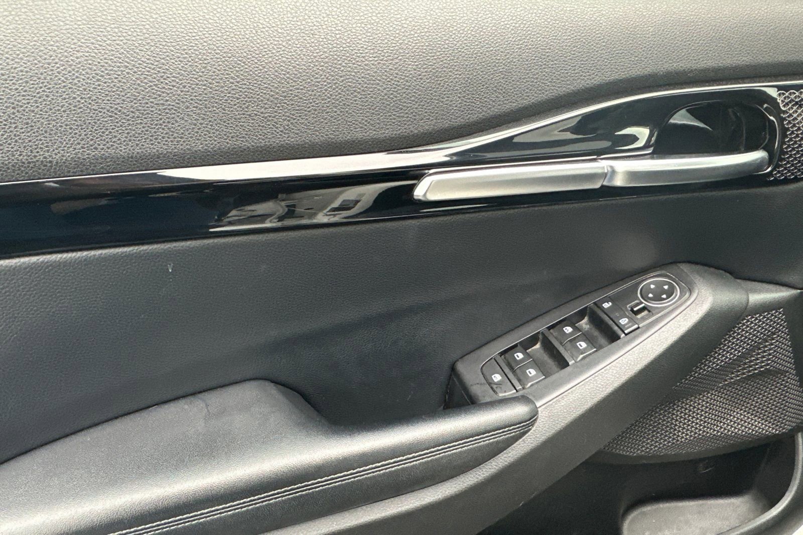 Used 2021 Kia Seltos EX image 11