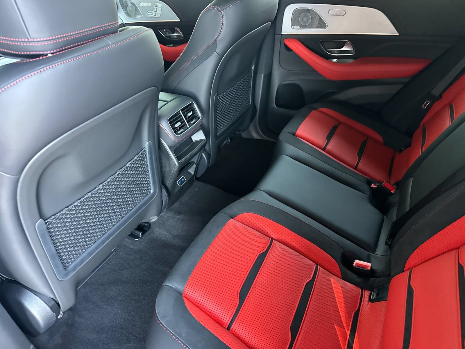 New 2026 Mercedes-Benz GLE 53 AMG 4MATIC Coupe image 12