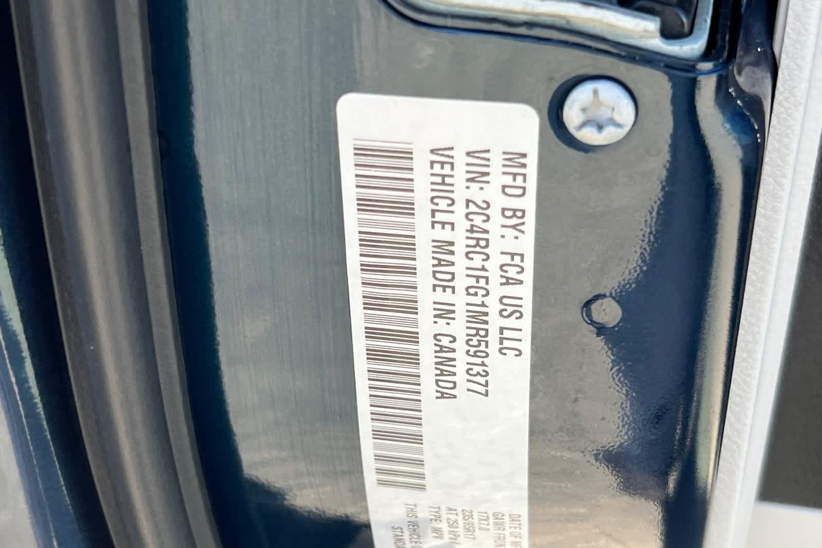 Used 2021 Chrysler Pacifica Touring w/ Uconnect Theater Family Group FWD image 36