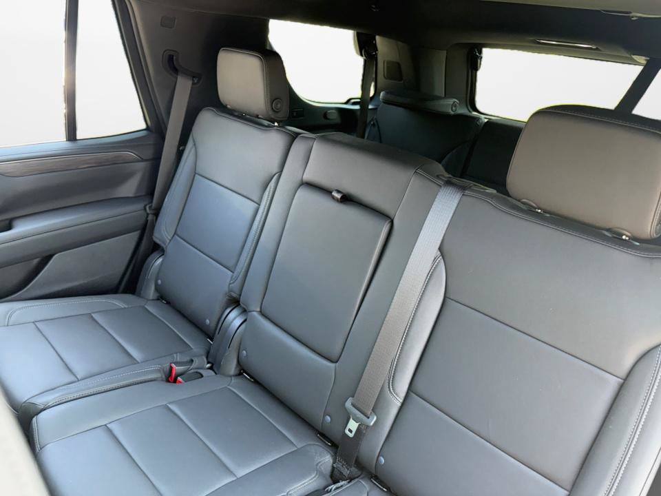 Certified 2023 Chevrolet Tahoe Z71 w/ Luxury Package AWD/4WD image 12